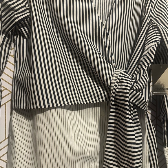 Striped Wrap Tie Front Blouse – Long Sleeve – Size L– NWT - Picture 2 of 4